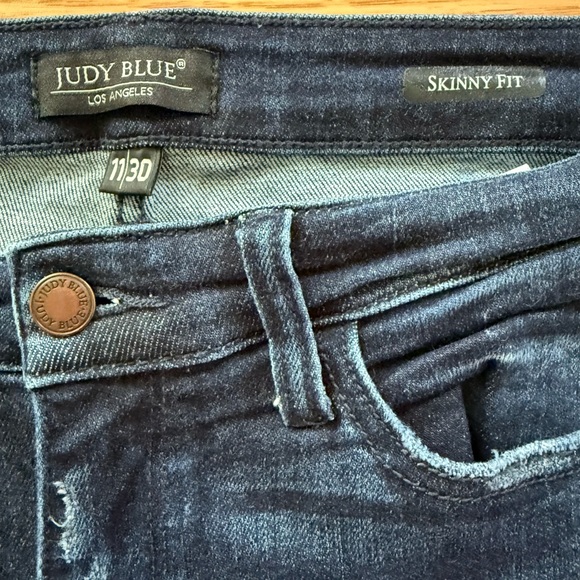 Judy Blue Dark Wash Skinny Jeans - Picture 2 of 3